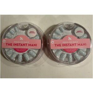 Olive & June Instant Mani Press-on Nails Flower Shower 2 Pack